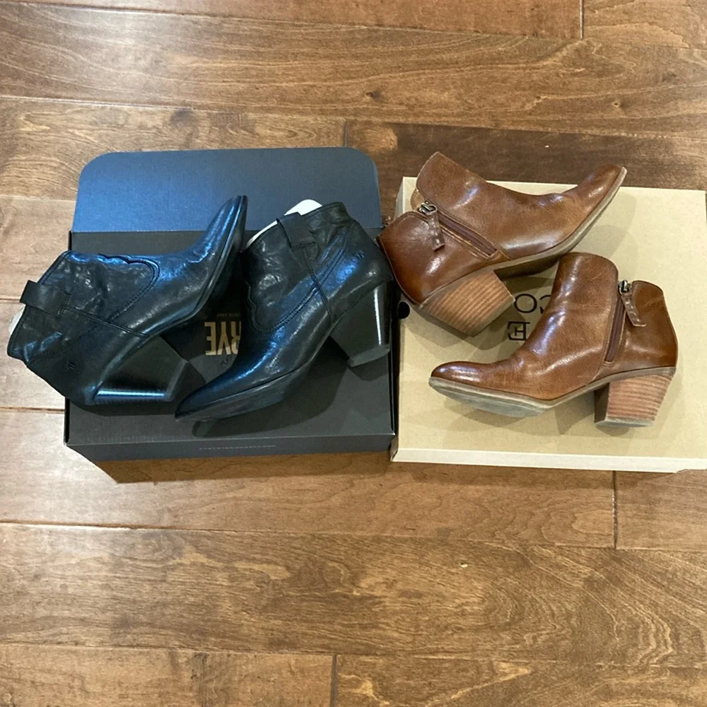 Frye Bundle (2 Pairs) - Picture 3 of 17